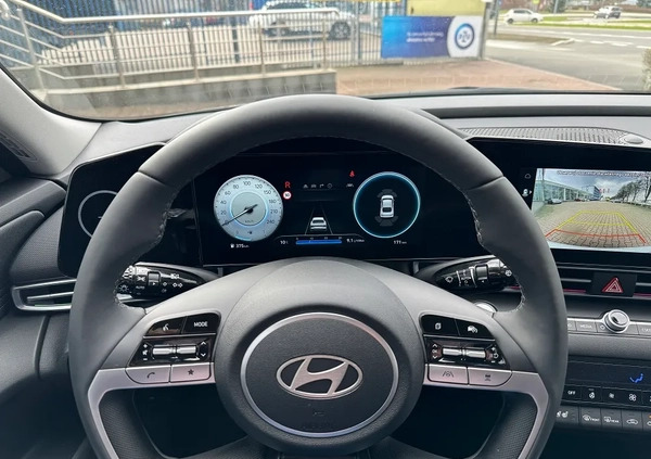 Hyundai Elantra cena 139900 przebieg: 171, rok produkcji 2023 z Siechnice małe 277